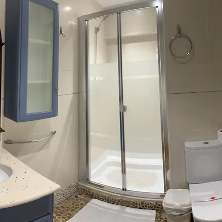 Elegante Alojamiento Con Piscina Y Terraza * Валенсия